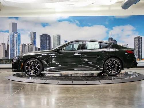 2025 BMW M8 Competition