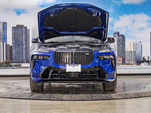 2025 BMW X7 M60i