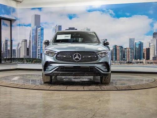 Verde Silver Metallic 2026 Mercedes-Benz GLC 300 4MATIC Coupe