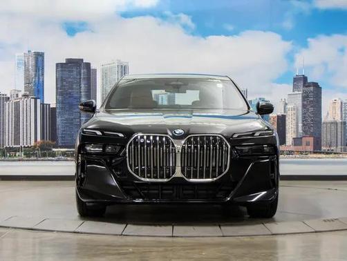 2025 BMW 750e i xDrive