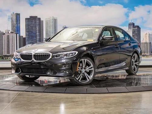 2022 BMW 330 xDrive