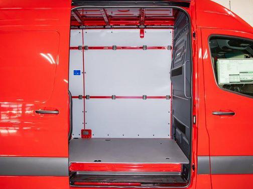 2025 Mercedes-Benz Sprinter 2500 Cargo 144 WB