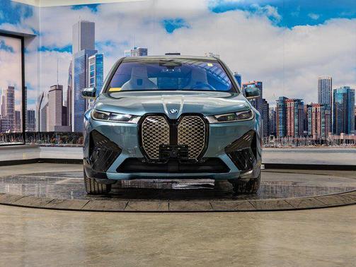 2025 BMW iX xDrive50