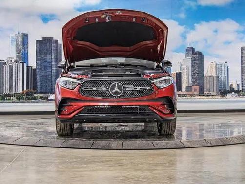 MANUFAKTUR Patagonia Red Metallic 2026 Mercedes-Benz GLC 300 4MATIC Coupe