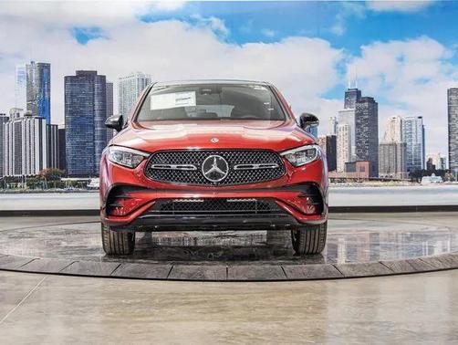 MANUFAKTUR Patagonia Red Metallic 2026 Mercedes-Benz GLC 300 4MATIC Coupe