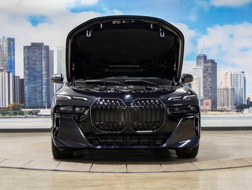 2025 BMW 760 i xDrive