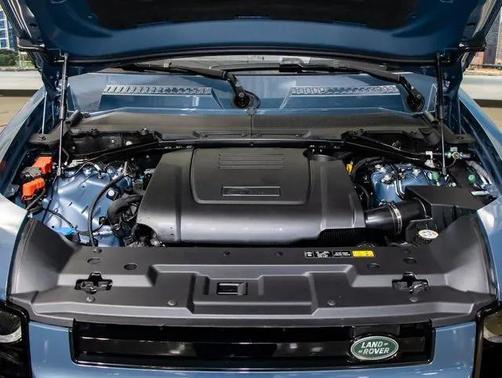 2025 Land Rover Defender 110 P300