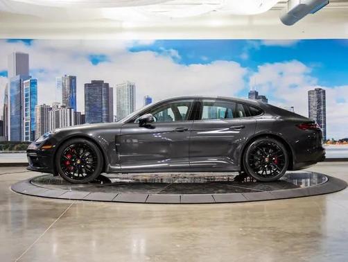 2017 Porsche Panamera Turbo
