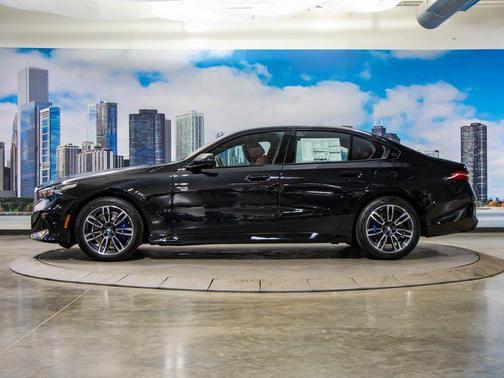 2025 BMW 530 i xDrive