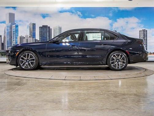 Carbon Black Metallic 2025 BMW 760 xDrive