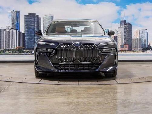 2025 BMW 760 xDrive