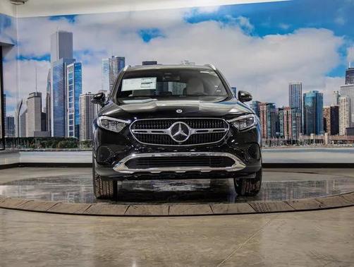 2026 Mercedes-Benz GLC 300 4MATIC