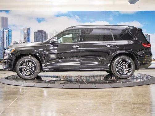 2025 Mercedes-Benz GLS 450 4MATIC