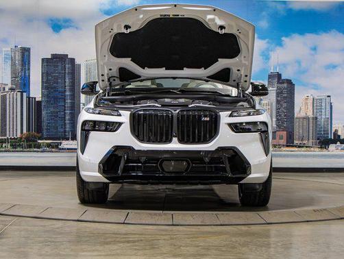 2026 BMW X7 M60i