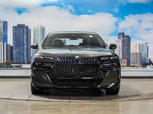 2025 BMW 740 i xDrive