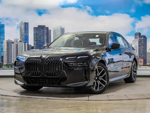 2025 BMW 740 i xDrive