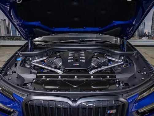 2026 BMW X7 M60i