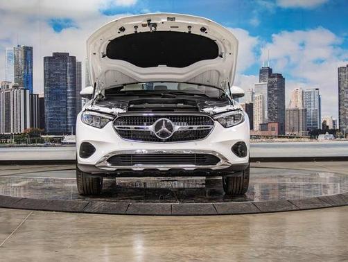 Polar White 2026 Mercedes-Benz GLC 300 4MATIC