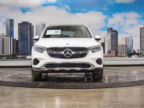 Polar White 2026 Mercedes-Benz GLC 300 4MATIC