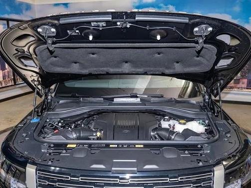 2026 Land Rover Range Rover SE