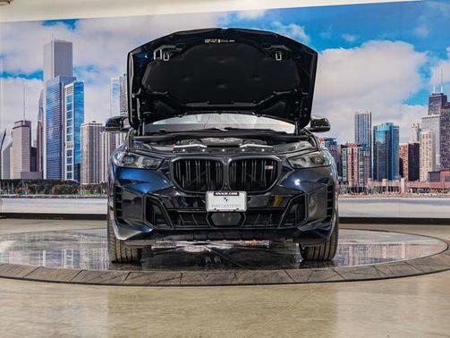 2024 BMW X5 M60i