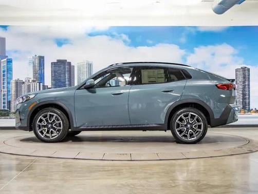 2025 BMW X2 xDrive28i