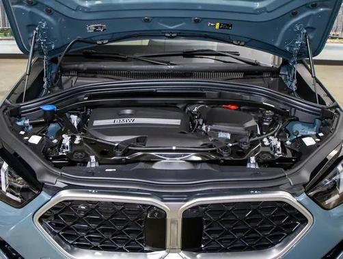 2025 BMW X2 xDrive28i