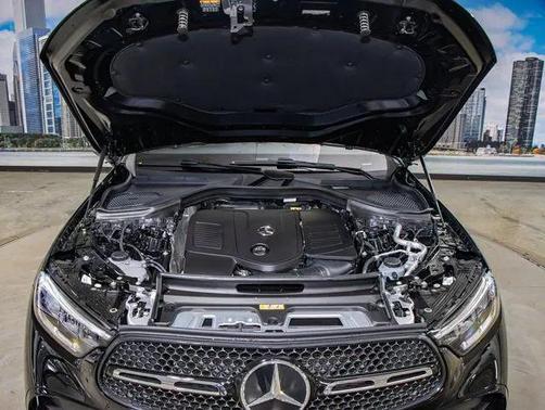 Black 2026 Mercedes-Benz GLC 300 4MATIC