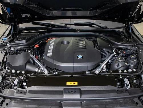 2026 BMW 550e xDrive
