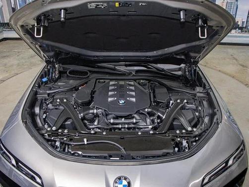 2025 BMW 760 i xDrive