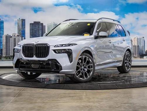 2025 BMW X7 xDrive40i