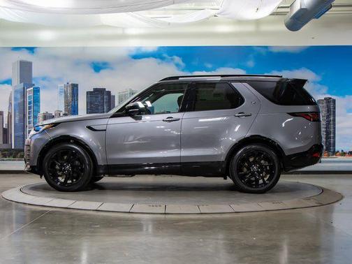 2025 Land Rover Discovery P360 Dynamic SE