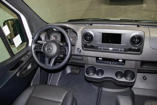 2024 Mercedes-Benz Sprinter 2500 144 WB High Roof