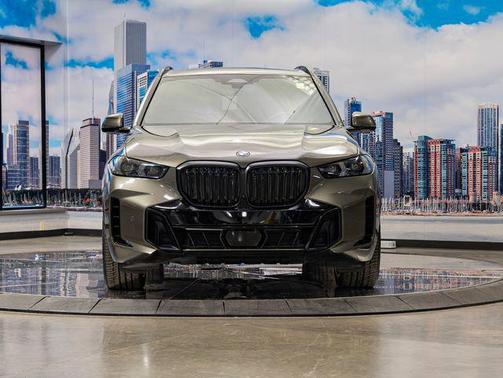 Manhattan Green 2024 BMW X5 xDrive40i