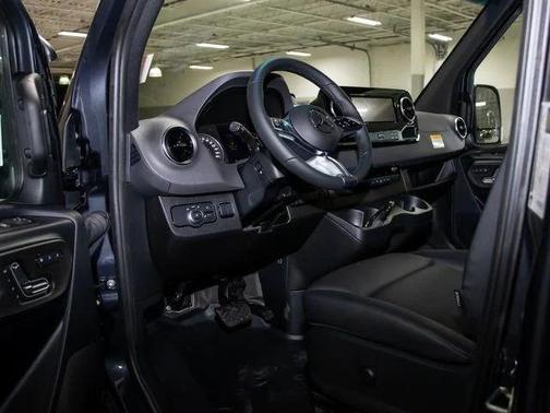 2025 Mercedes-Benz Sprinter 3500 High Roof