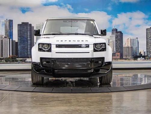 2025 Land Rover Defender 130 P400 X-Dynamic SE