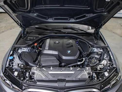 2025 BMW 330 i xDrive