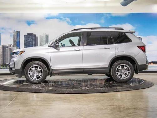 2023 Honda Passport AWD TrailSport