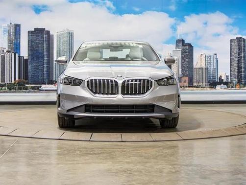 2025 BMW 530 i xDrive