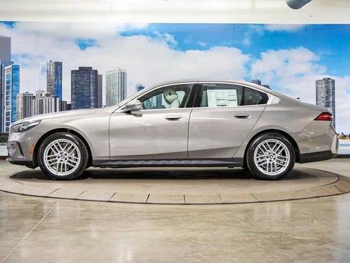 2025 BMW 530 xDrive