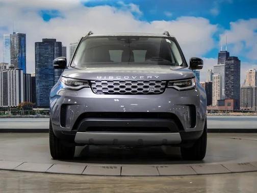 2024 Land Rover Discovery P300 S