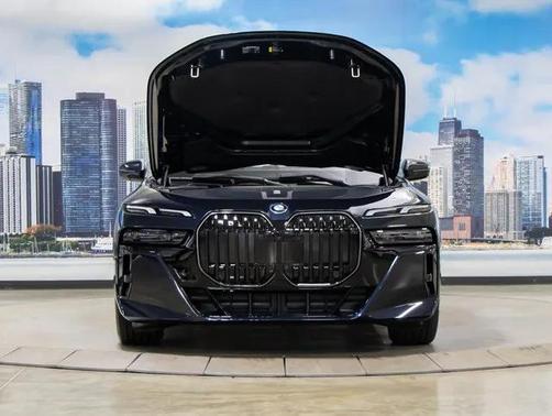2025 BMW i7 xDrive60