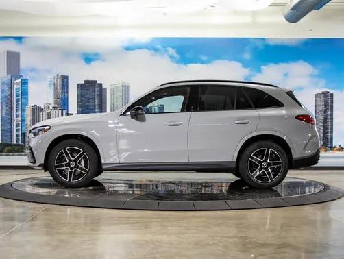 2026 Mercedes-Benz GLC 300 4MATIC