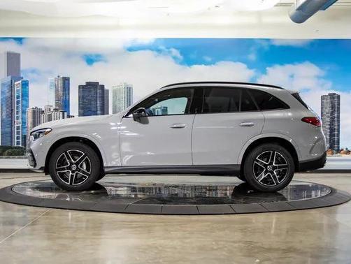 MANUFAKTUR Alpine Grey 2026 Mercedes-Benz GLC 300 4MATIC