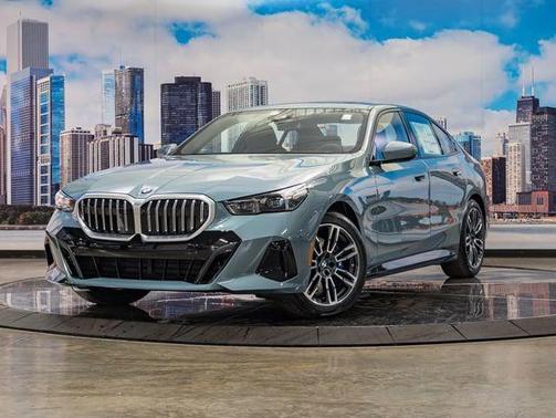 Cape York Green 2026 BMW 530 xDrive