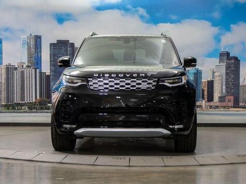 Santorini Black 2025 Land Rover Discovery P360 Metropolitan Edition
