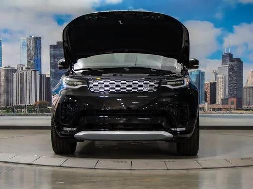 2025 Land Rover Discovery P360 Metropolitan Edition