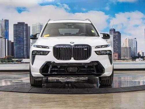 2024 BMW X7 M60i
