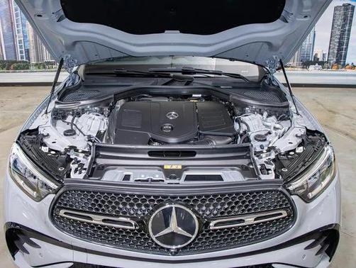 2026 Mercedes-Benz GLC 300 4MATIC