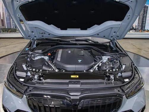 2026 BMW 550e xDrive